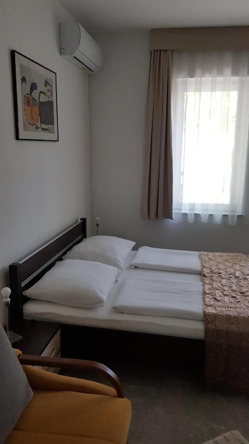 Aquarius Vendeghaz Hotel Szeged Luaran gambar