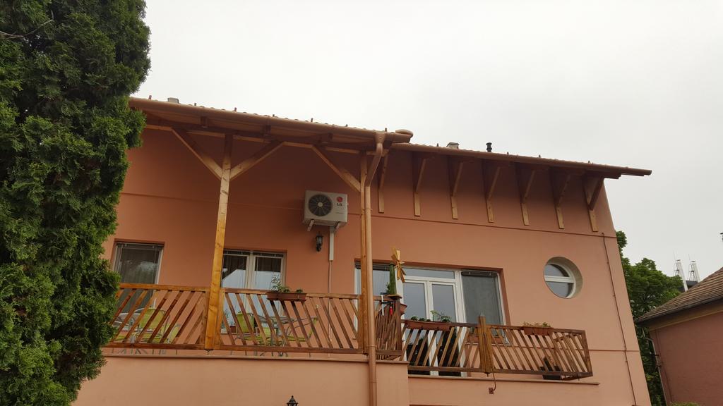 Aquarius Vendeghaz Hotel Szeged Luaran gambar