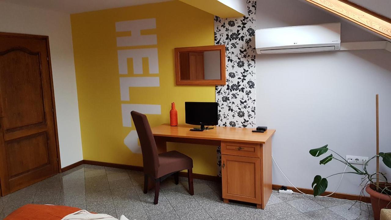 Aquarius Vendeghaz Hotel Szeged Luaran gambar